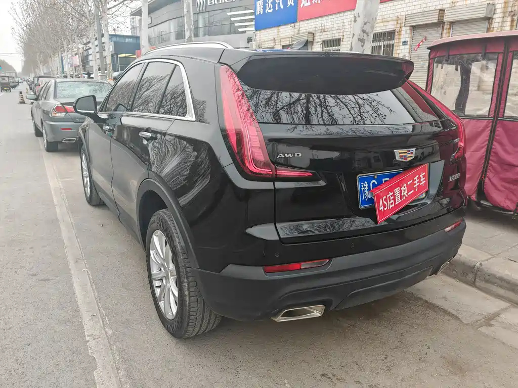 CADILLAC XT4 2021