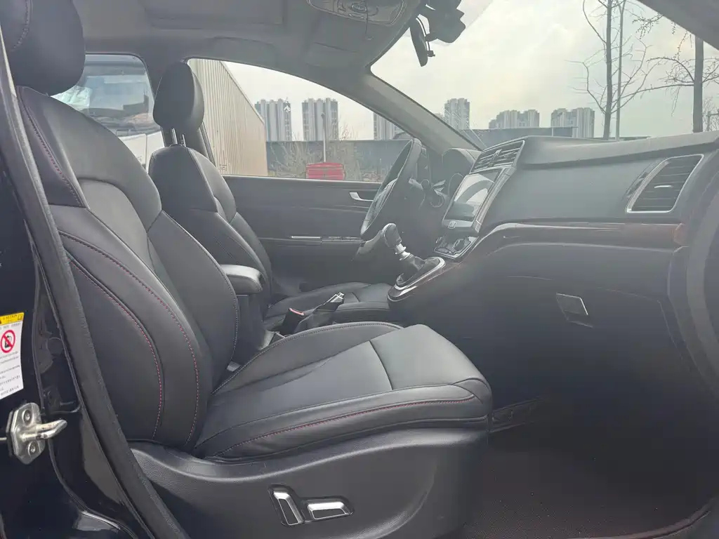 HAVAL H6 2015