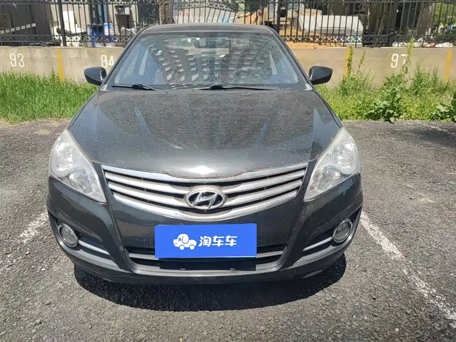 HYUNDAI CELESTA 2014
