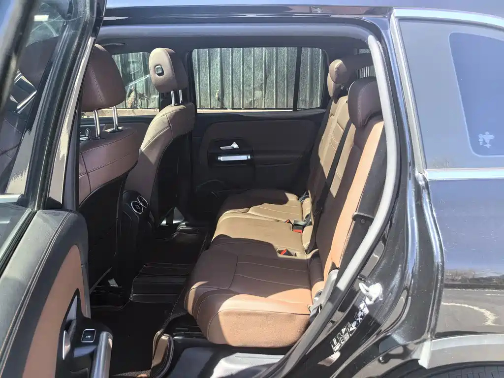 MERCEDES BENZ GLB 2021