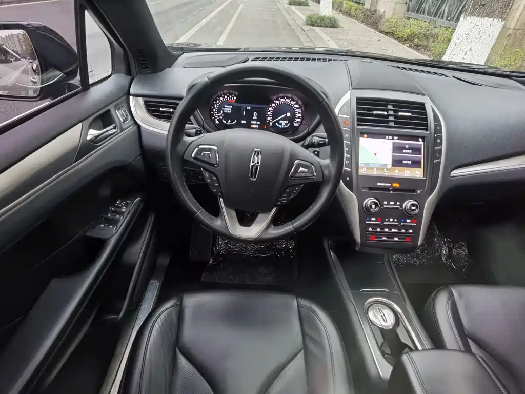 LINCOLN MKC 2018