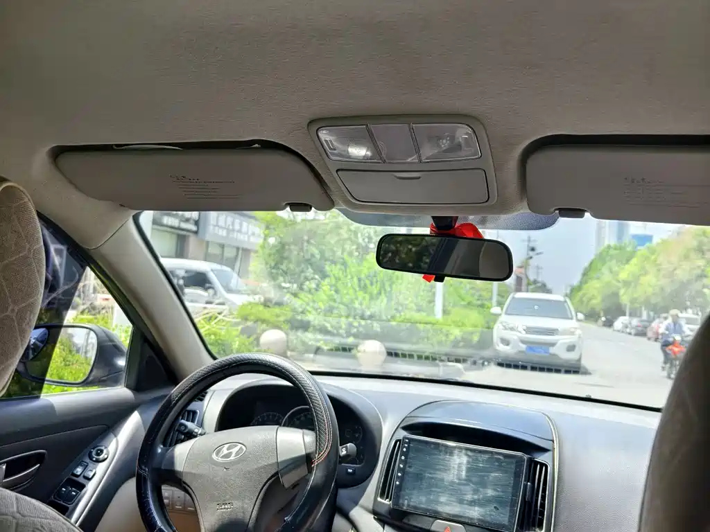 HYUNDAI CELESTA 2013
