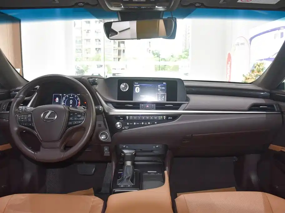 LEXUS ES 2021