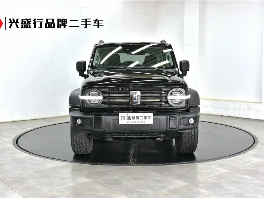 TANK 300 2021