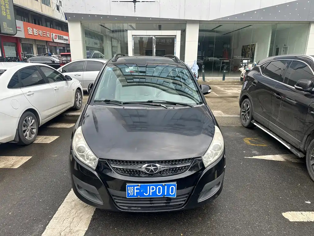JAC REFINE M2 2012