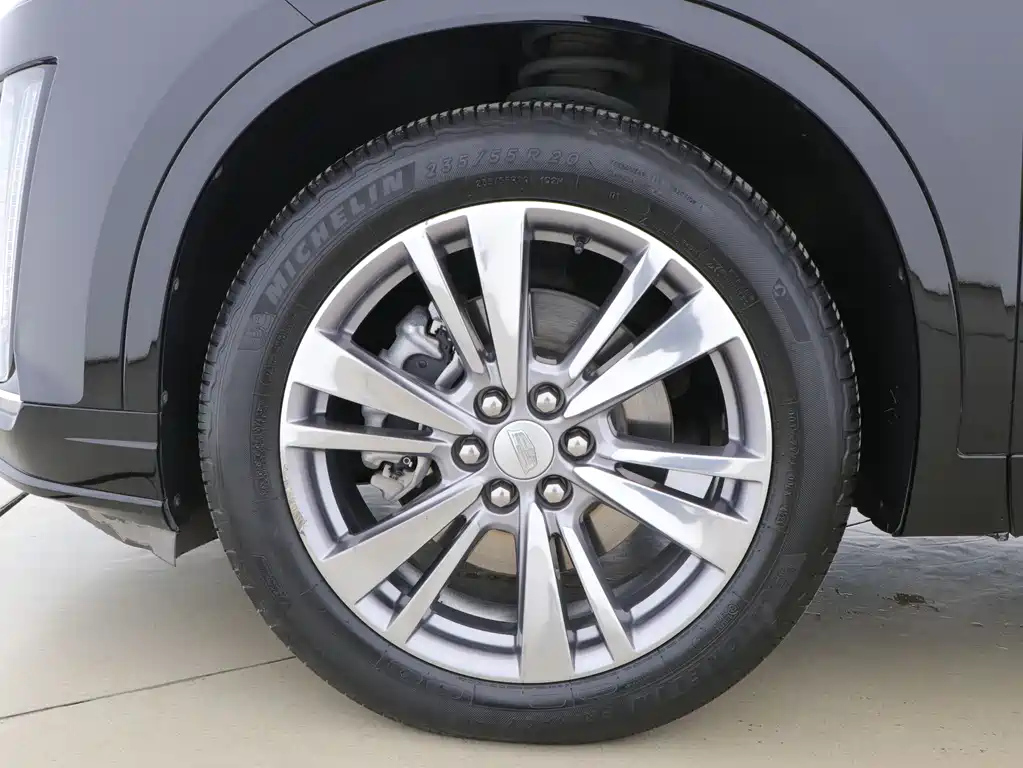 CADILLAC XT6 2021