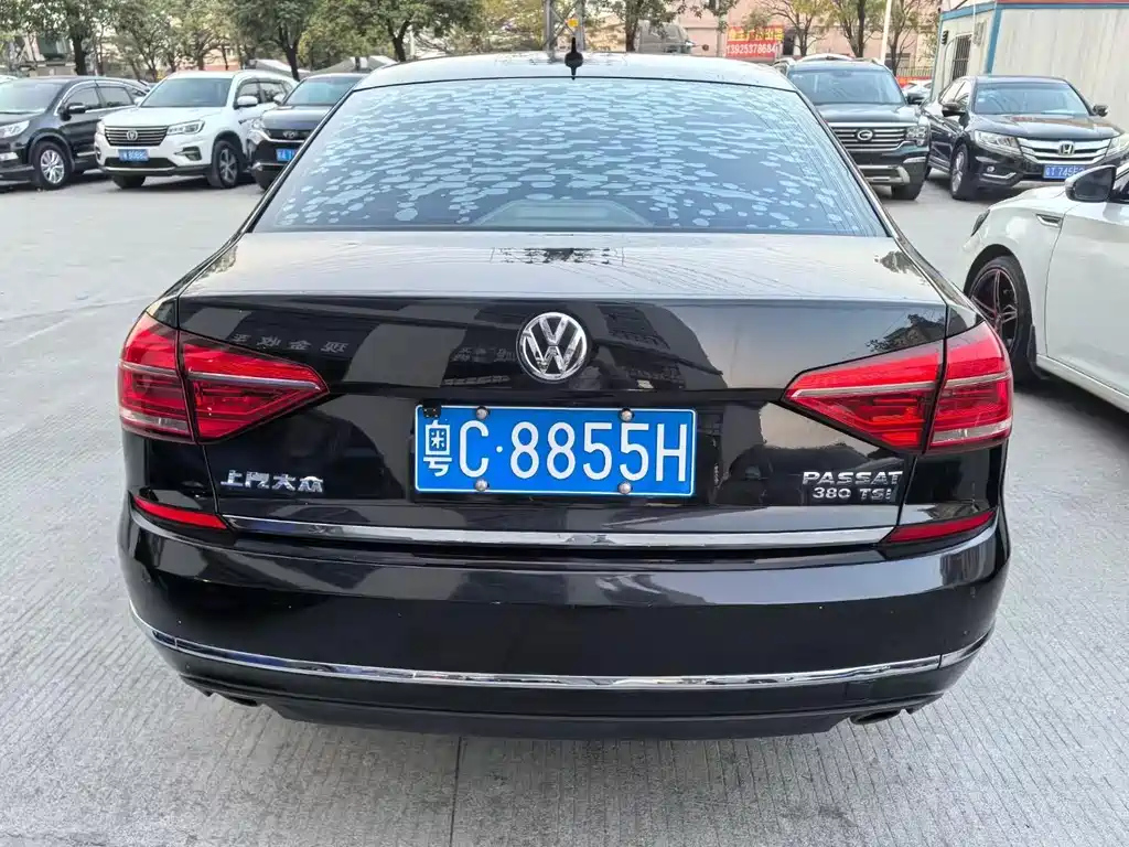 VOLKSWAGEN PASSAT 2016