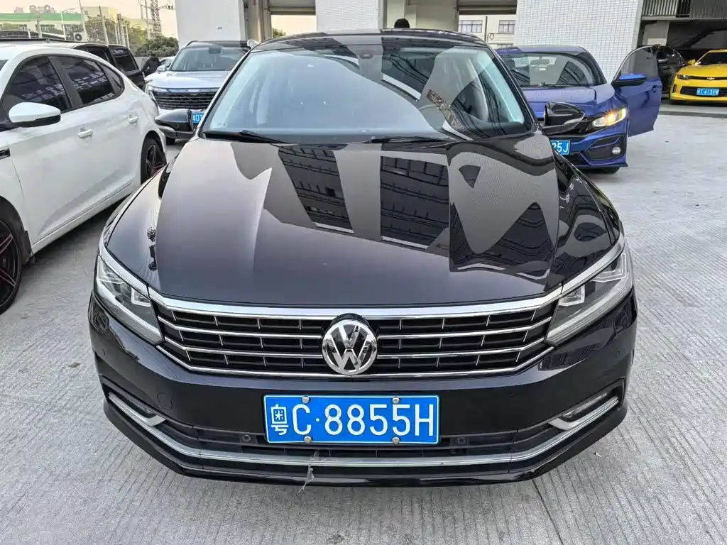 VOLKSWAGEN PASSAT 2016