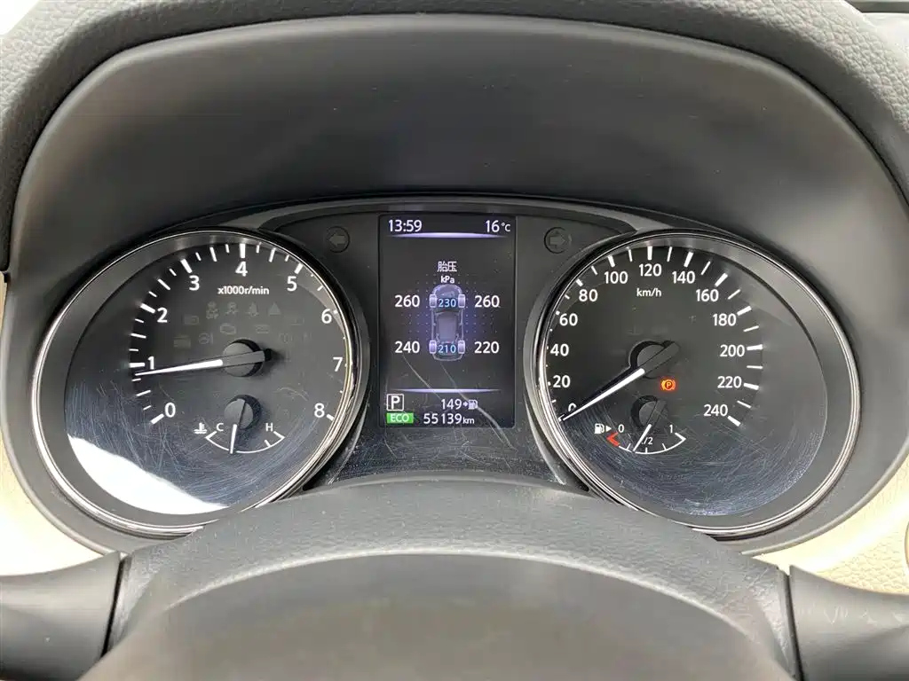 NISSAN X-TRAIL 2019