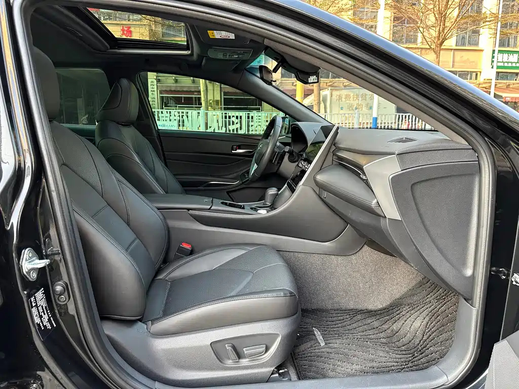 TOYOTA AVALON 2023