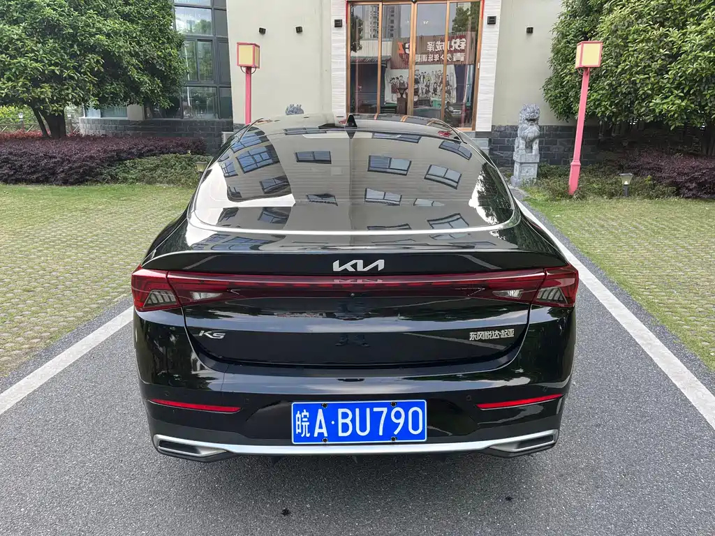 KIA K5 2021