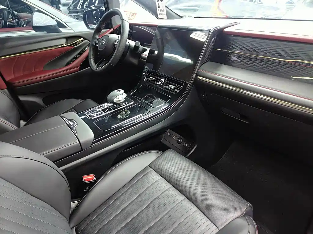 TRUMPCHI M8 2023