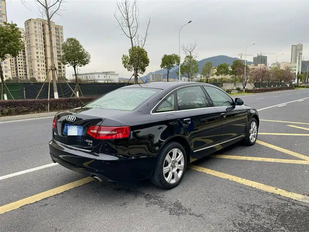 AUDI A6L 2010