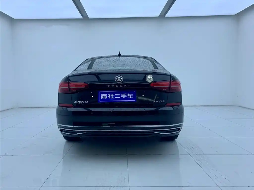 VOLKSWAGEN PASSAT 2021