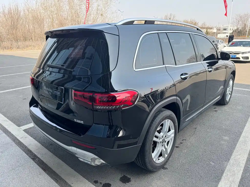 MERCEDES BENZ GLB 2021