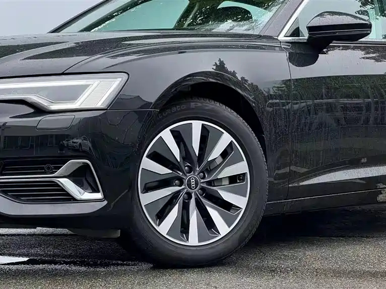 AUDI A6L 2023
