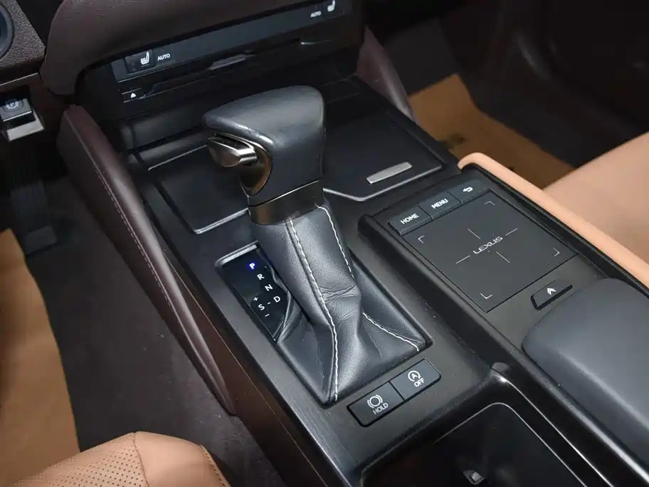 LEXUS ES 2021
