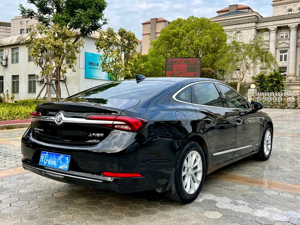 BUICK LACROSSE 2022