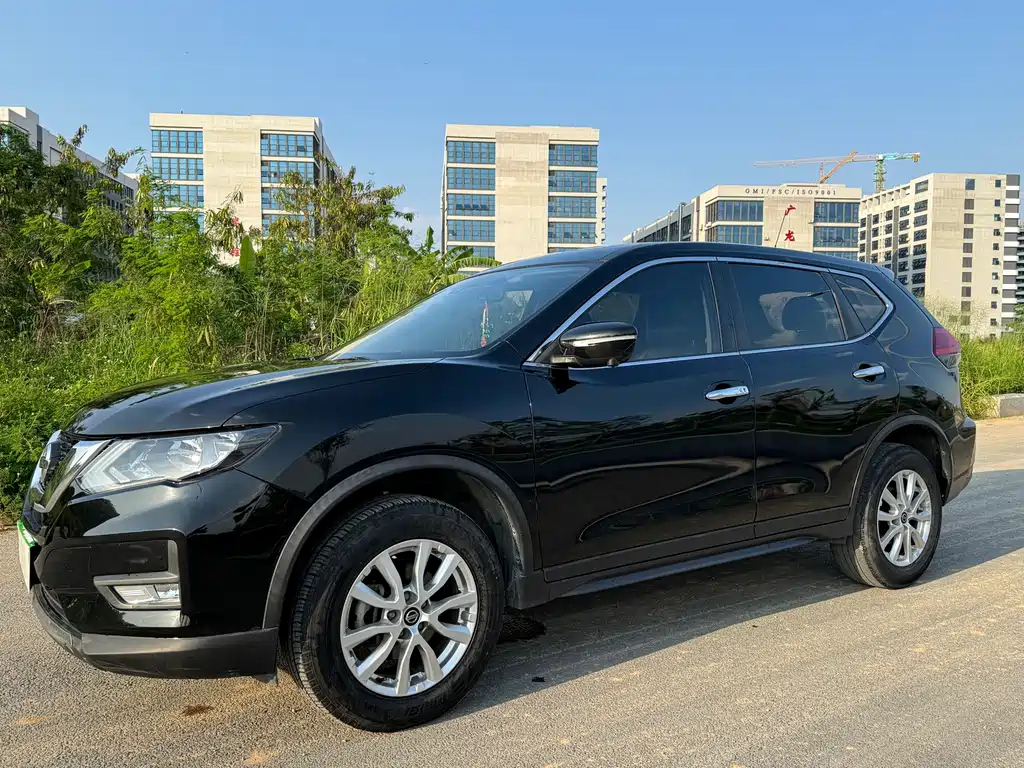NISSAN X-TRAIL 2019