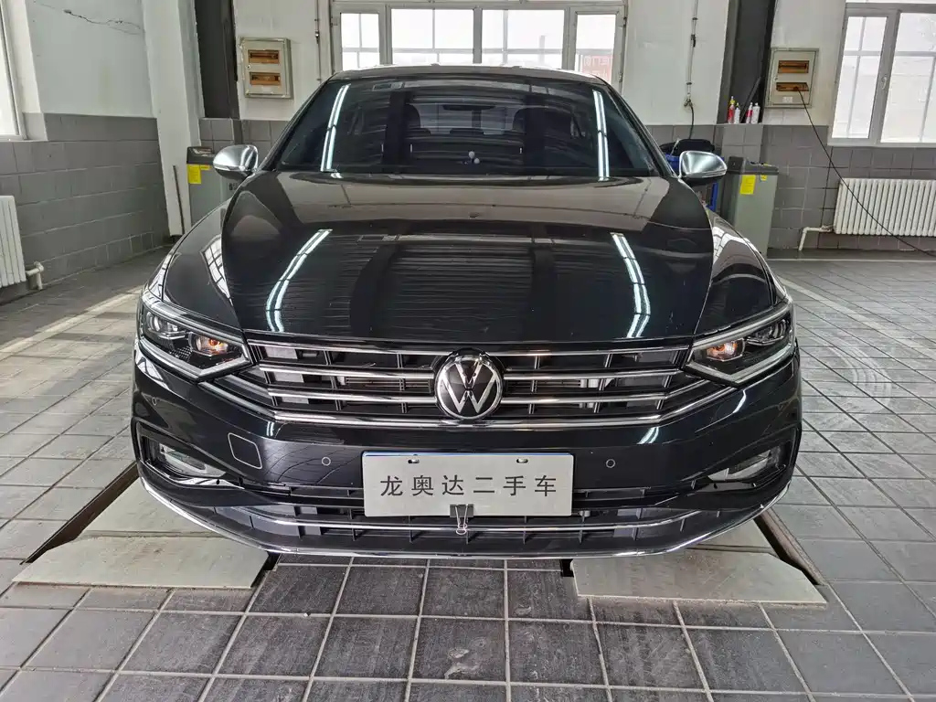 VOLKSWAGEN MAGOTAN 2022