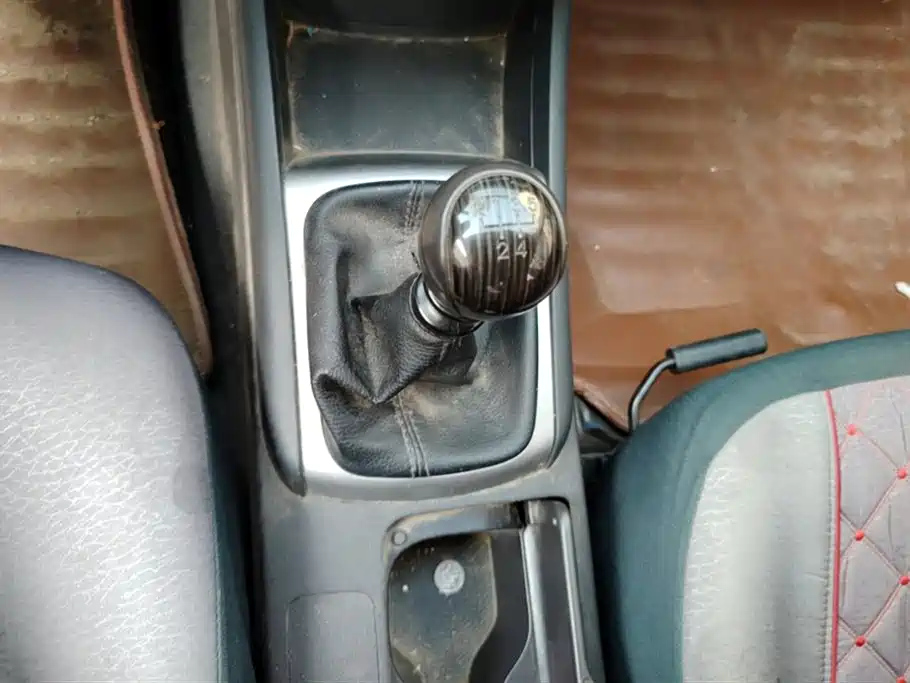 HYUNDAI CELESTA 2011