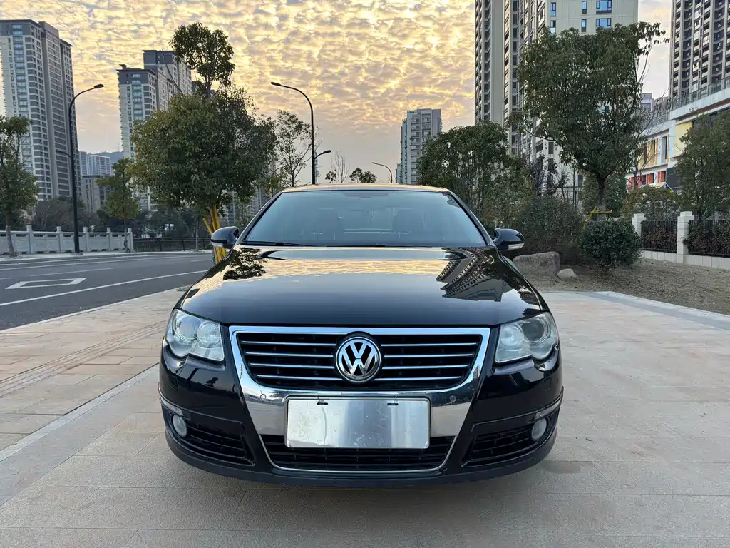 VOLKSWAGEN MAGOTAN 2011