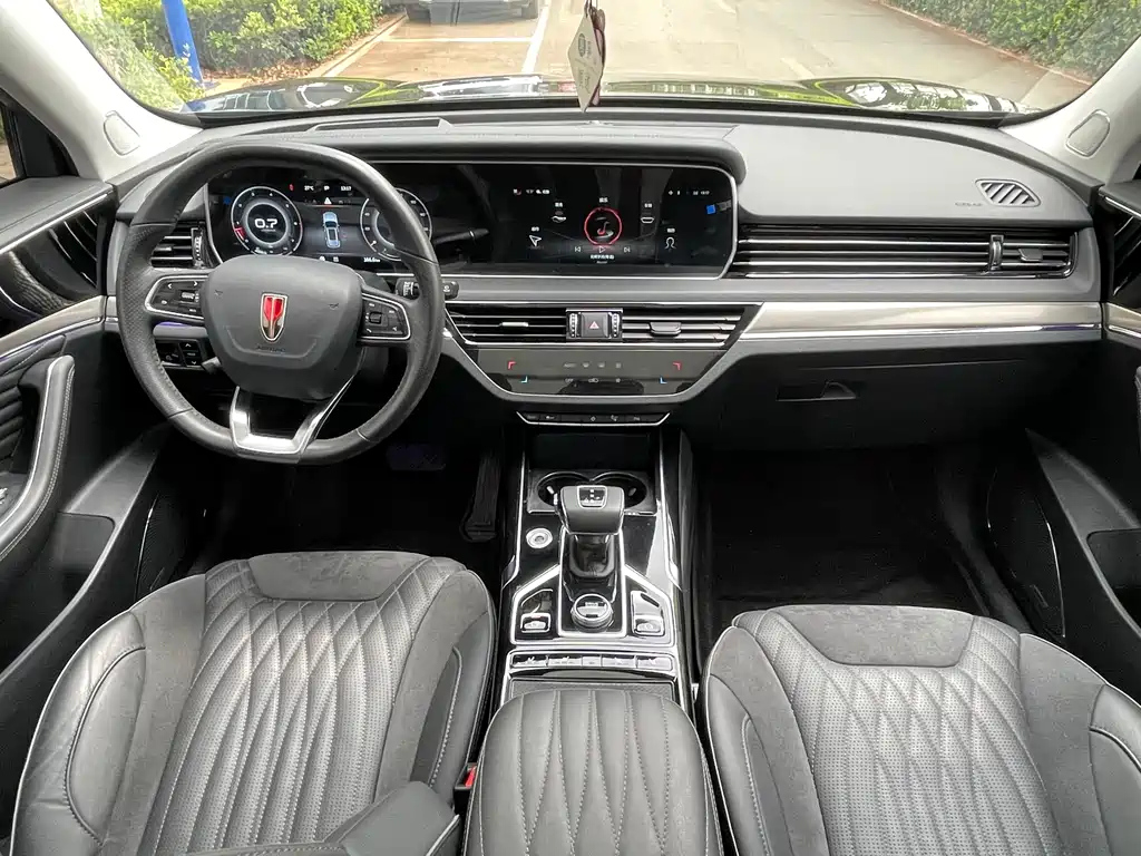 HONGQI HS5 2022
