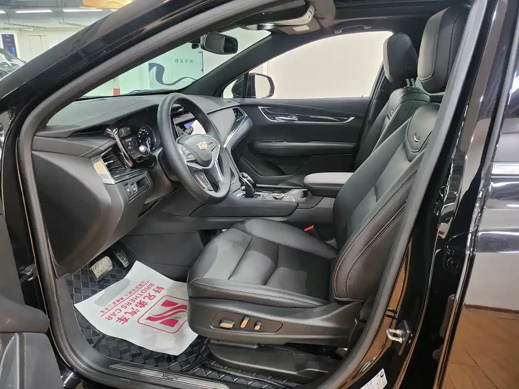 CADILLAC XT5 2023