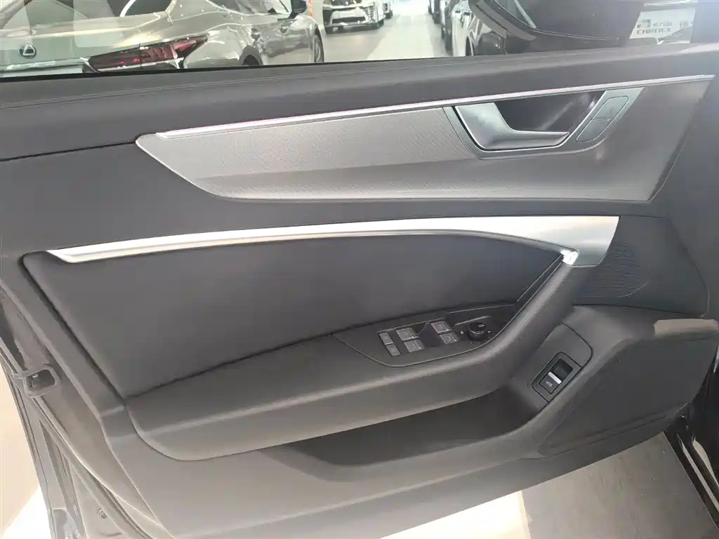 AUDI A6L 2023