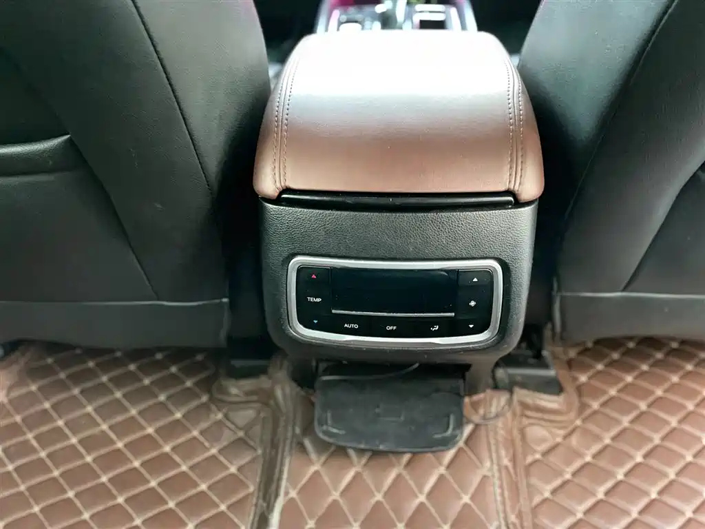TRUMPCHI GS8 2017