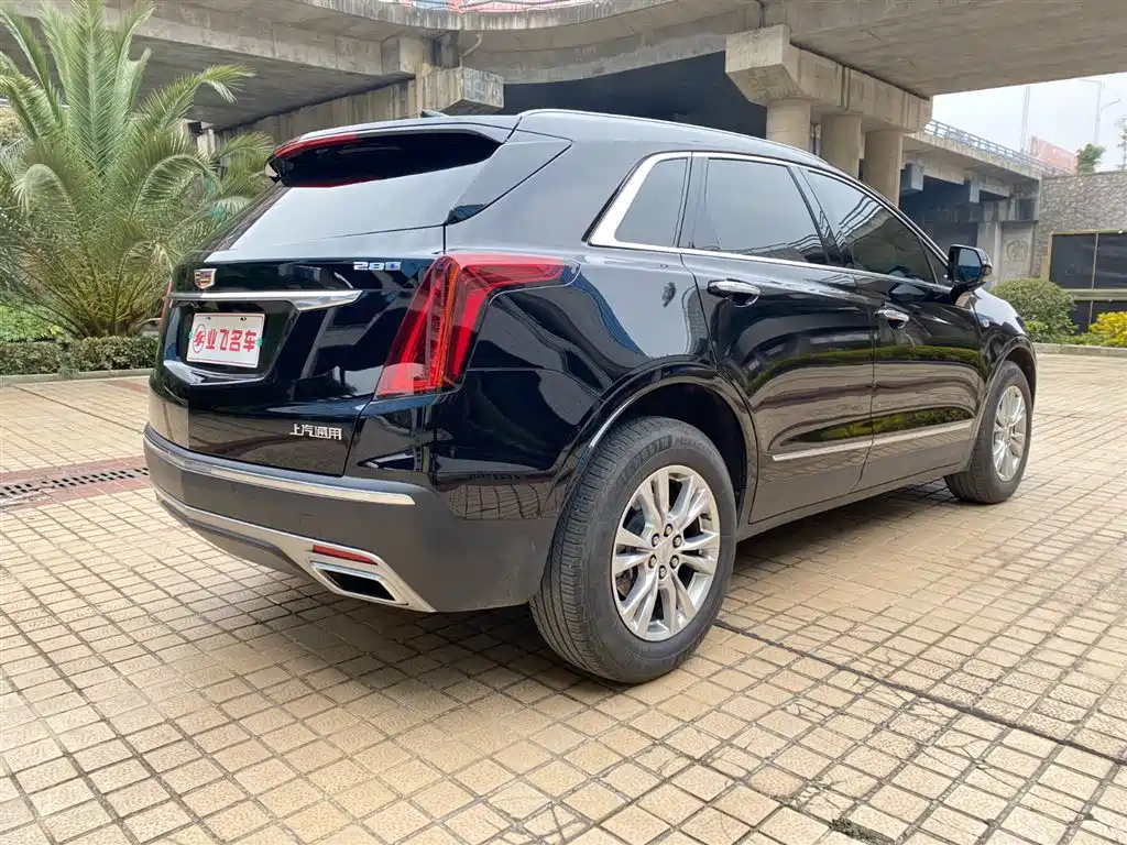 CADILLAC XT5 2022