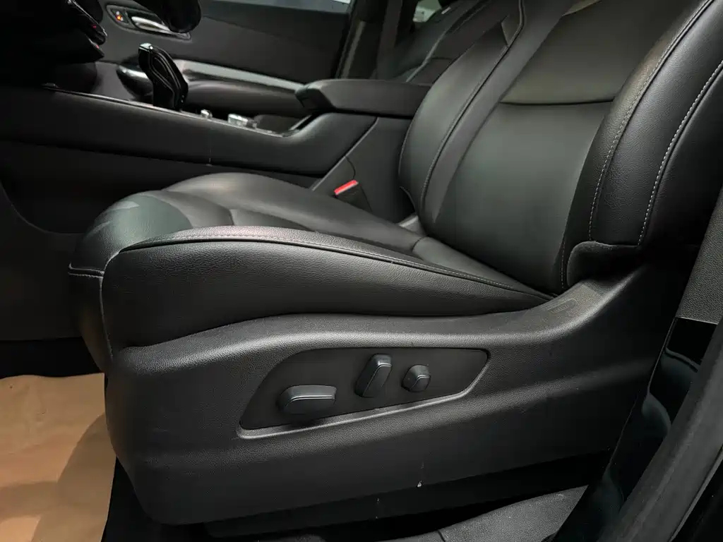 CADILLAC XT4 2019