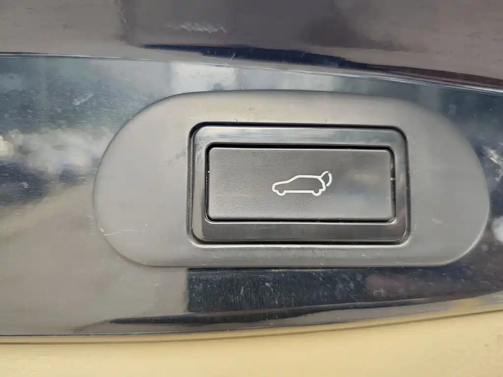 TOYOTA HIGHLANDER 2020