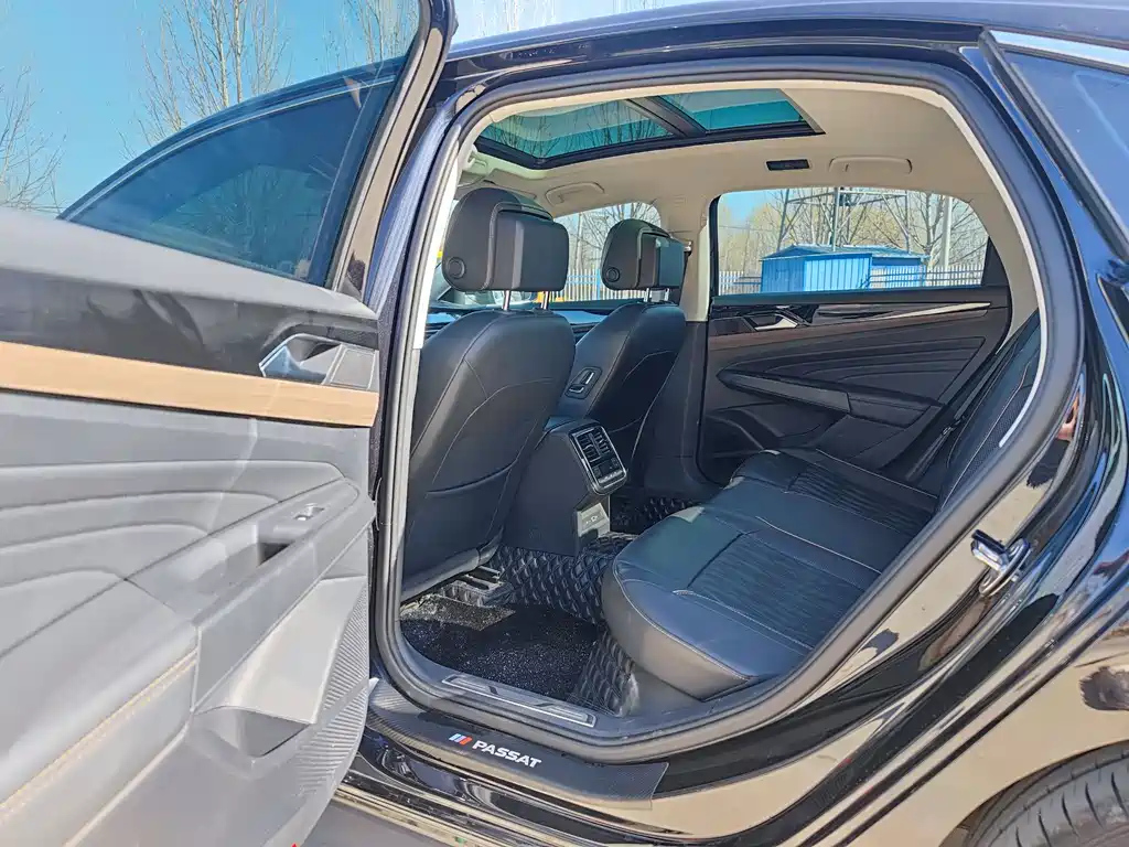 VOLKSWAGEN PASSAT 2020