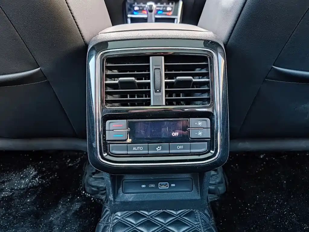 VOLKSWAGEN PASSAT 2020