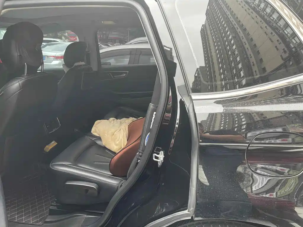 FORD EDGE 2021