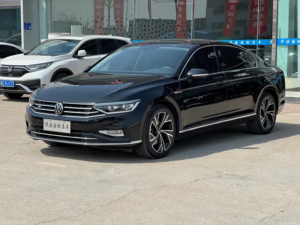 VOLKSWAGEN MAGOTAN 2022