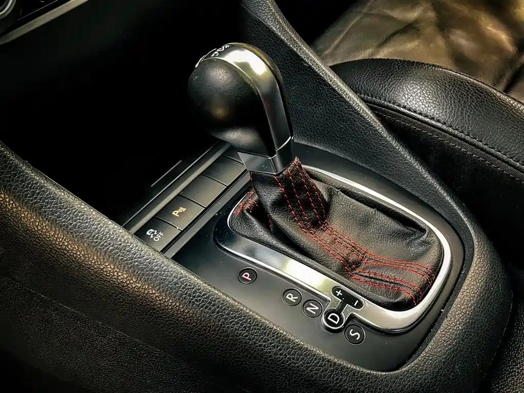 VOLKSWAGEN GOLF 2011