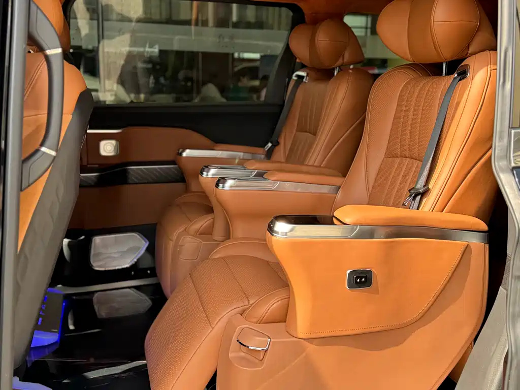HONGQI HQ9 2023