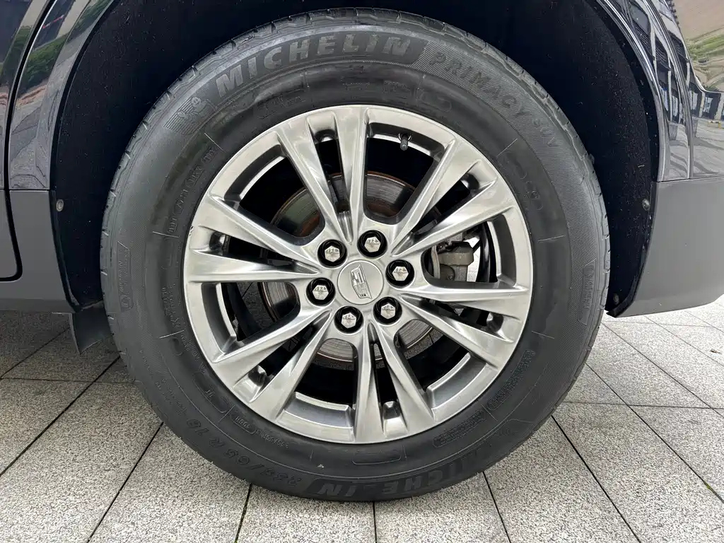 CADILLAC XT5 2020