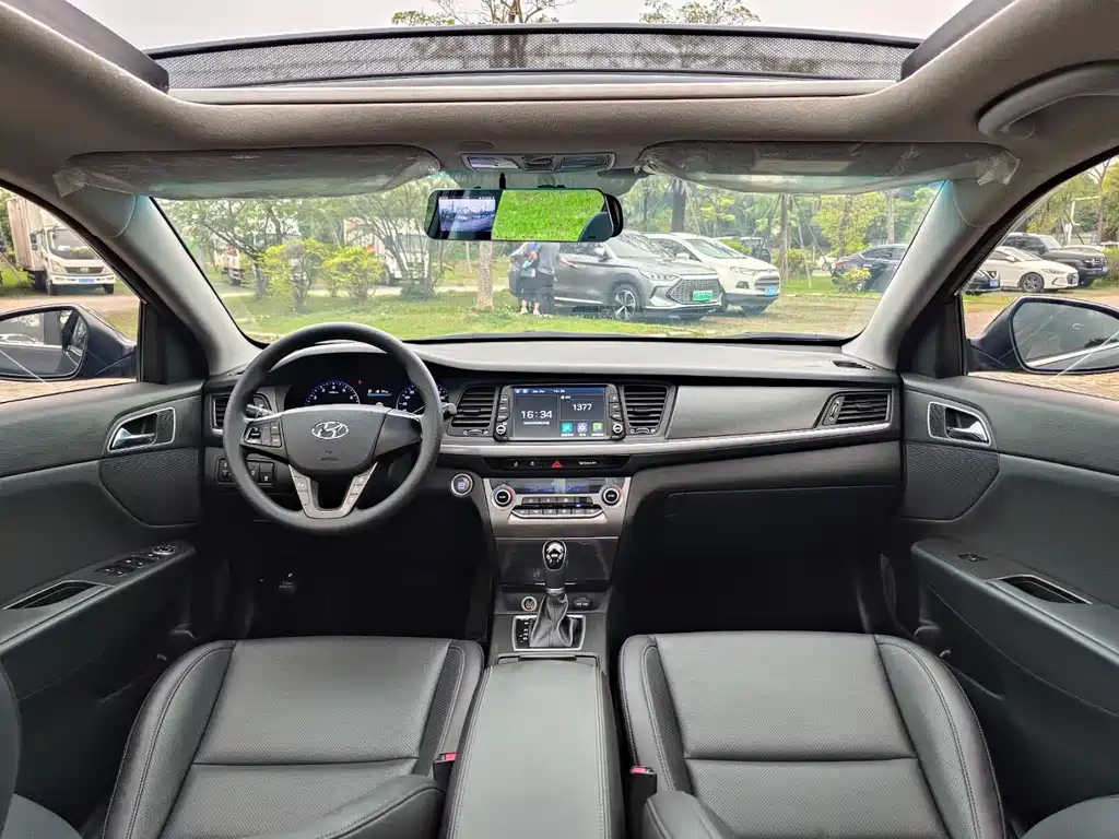 HYUNDAI MISTRA 2020