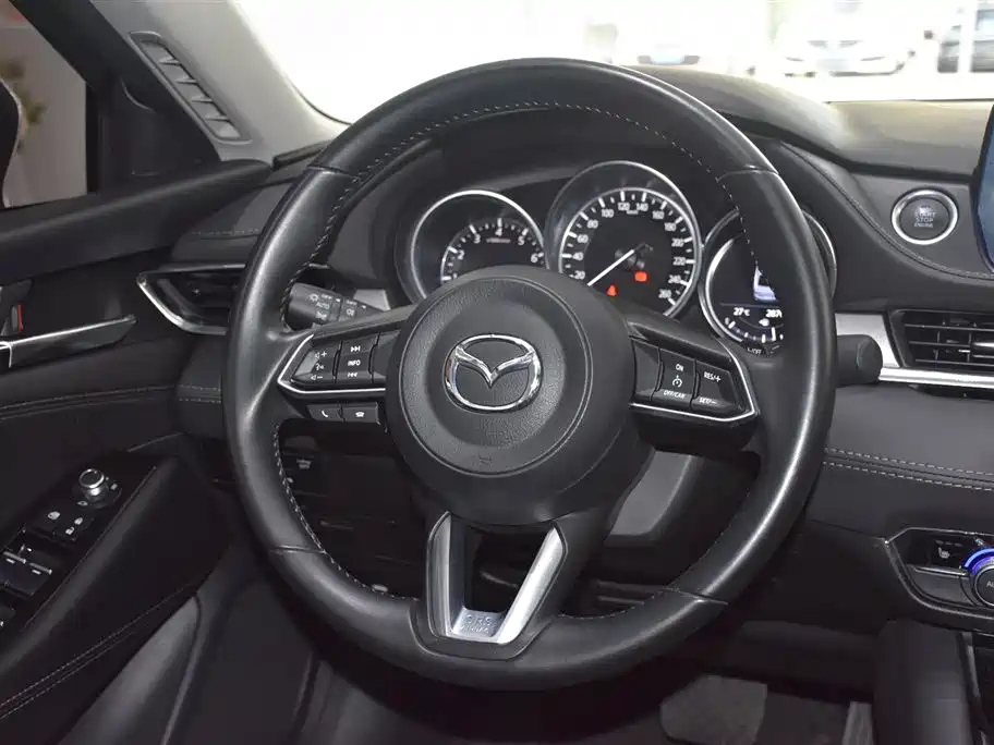 MAZDA ATENZA 2021