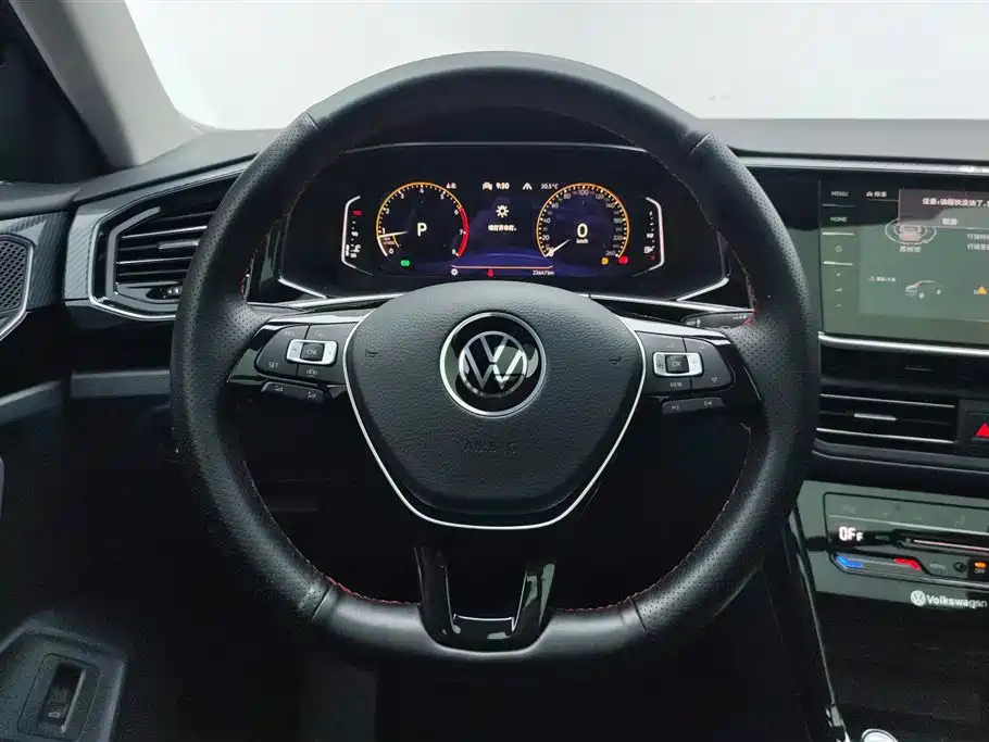 VOLKSWAGEN TAYRON 2020