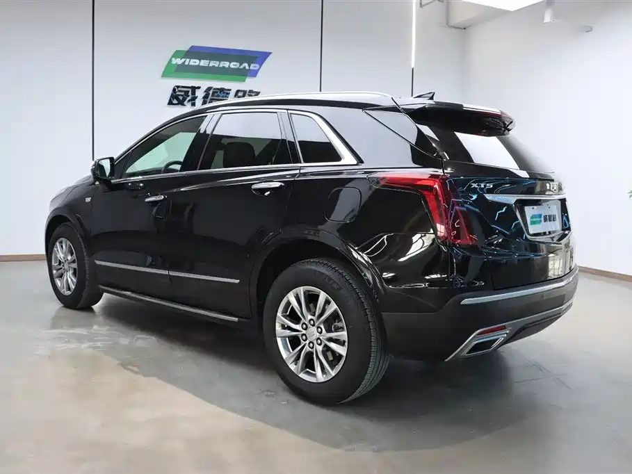 CADILLAC XT5 2023