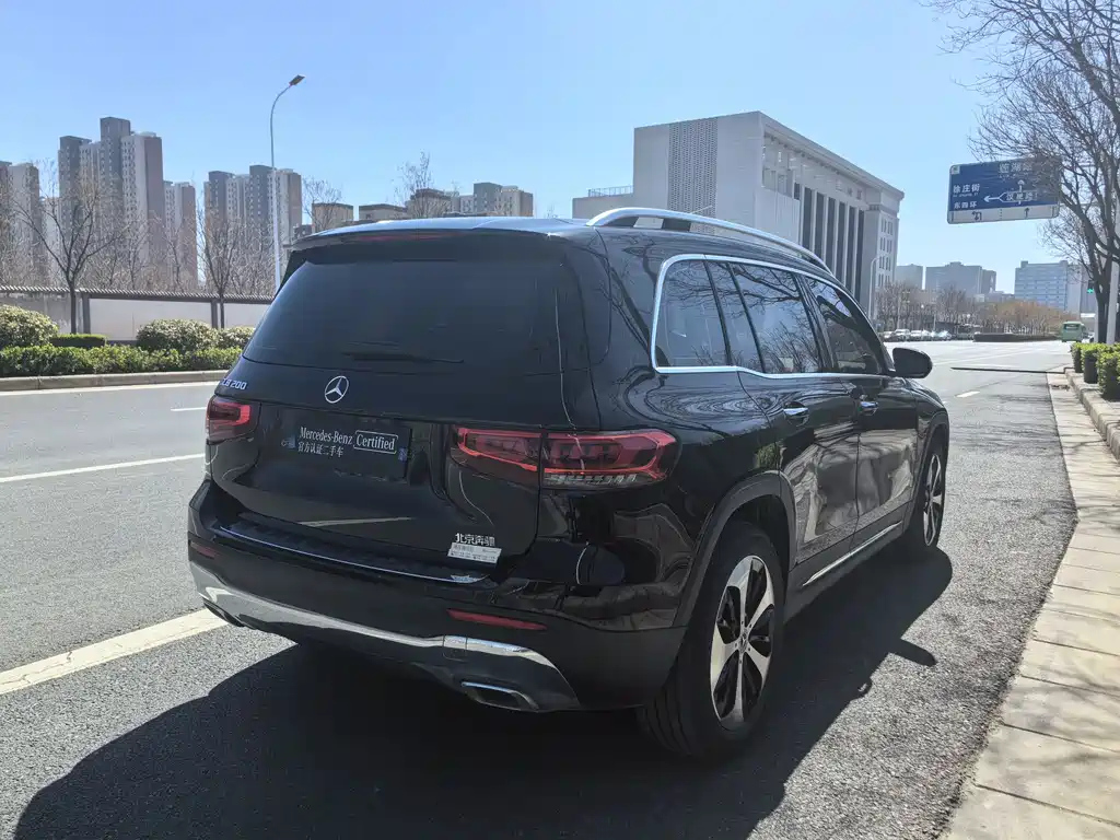 MERCEDES BENZ GLB 2021