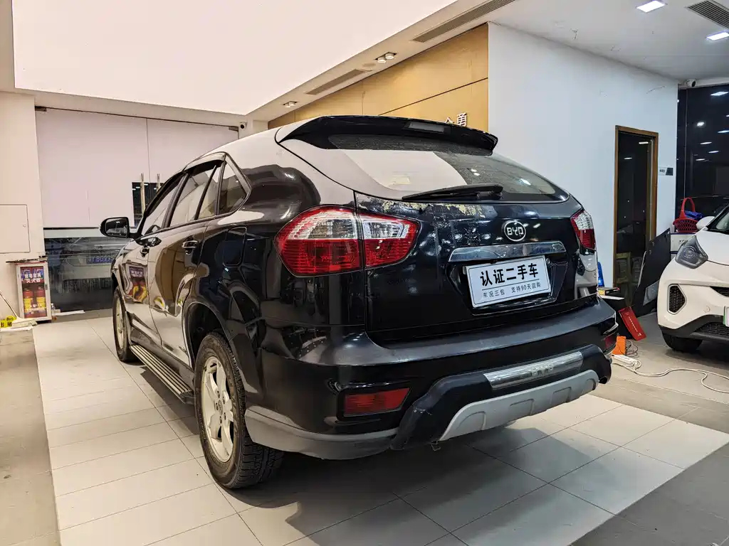 BYD S6 2013