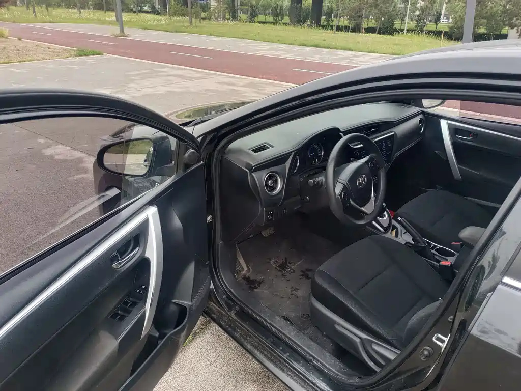 TOYOTA COROLLA 2019