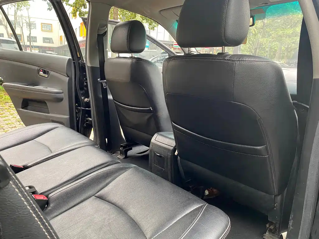BYD S6 2013