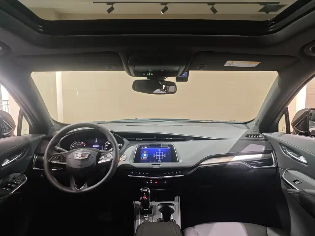CADILLAC XT4 2022
