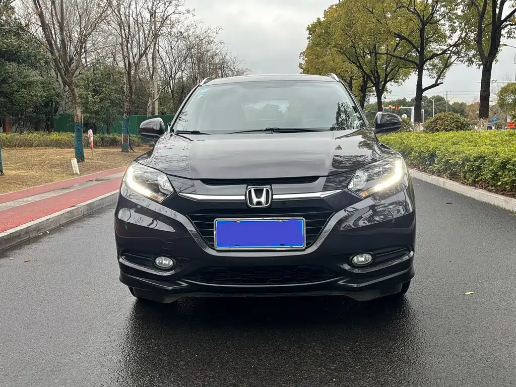 HONDA VEZEL 2015
